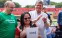 Governo de SP entrega 14.350 títulos de regularização de imóveis (assista)