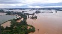 Com 8 mortes confirmadas, Defesa Civil atualiza balanço das enchentes no RS (assista)