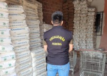 Receita apreende 24 toneladas de farinha de trigo proveniente da Argentina