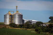 Lei de incentivo à construção de silos tem suspensão de tributos federais