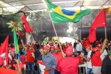 Aproximação entre Lula e MST acende alerta no agronegócio