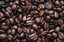 Tarifas dos EUA Criam Incertezas no Mercado Cafeeiro Brasileiro, Mas Abertura para Robustas Pode Ser Oportunidade