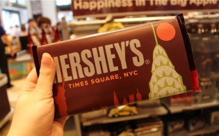 Cacau em alta histórica obriga Hershey’s a reajustar preços e reduzir embalagens