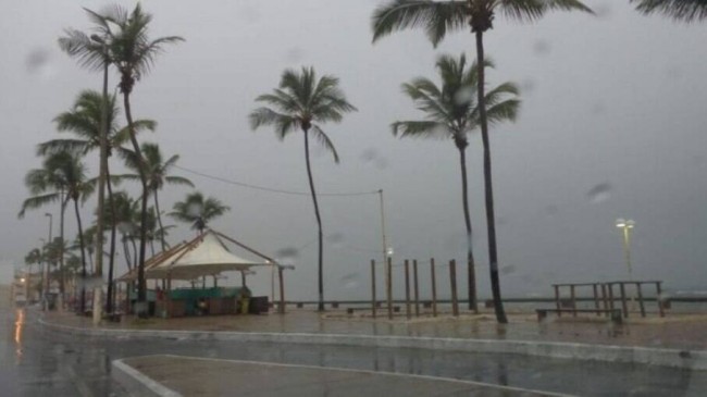 Frente fria provoca alerta de chuvas intensas no Sul e Sudeste
